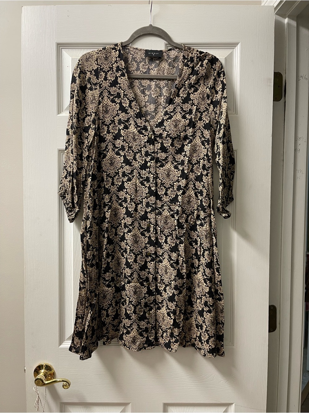 Everly Black and Beige Floral V-Neck Tunic